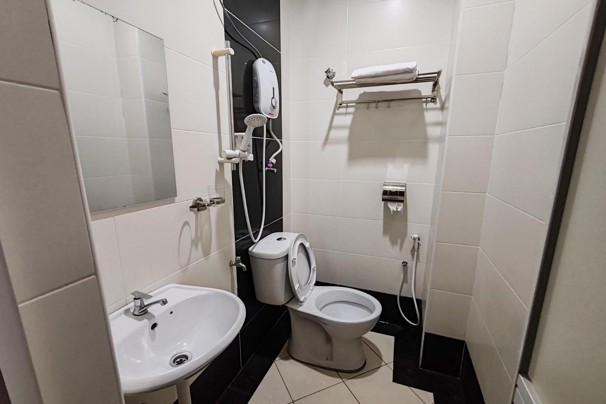 Hotel Sri Puchong Extérieur photo