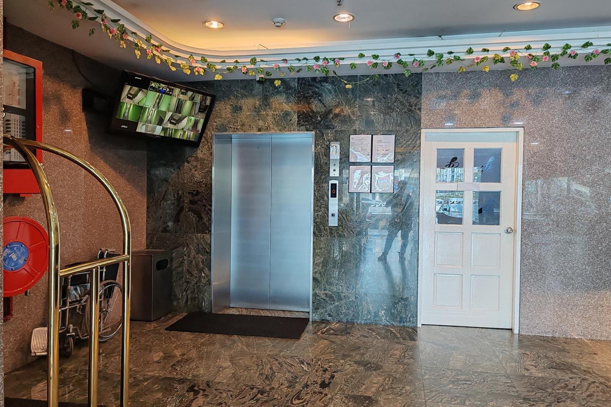 Hotel Sri Puchong Extérieur photo