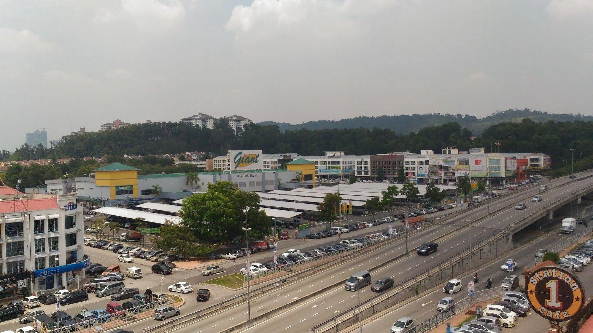 Hotel Sri Puchong Extérieur photo