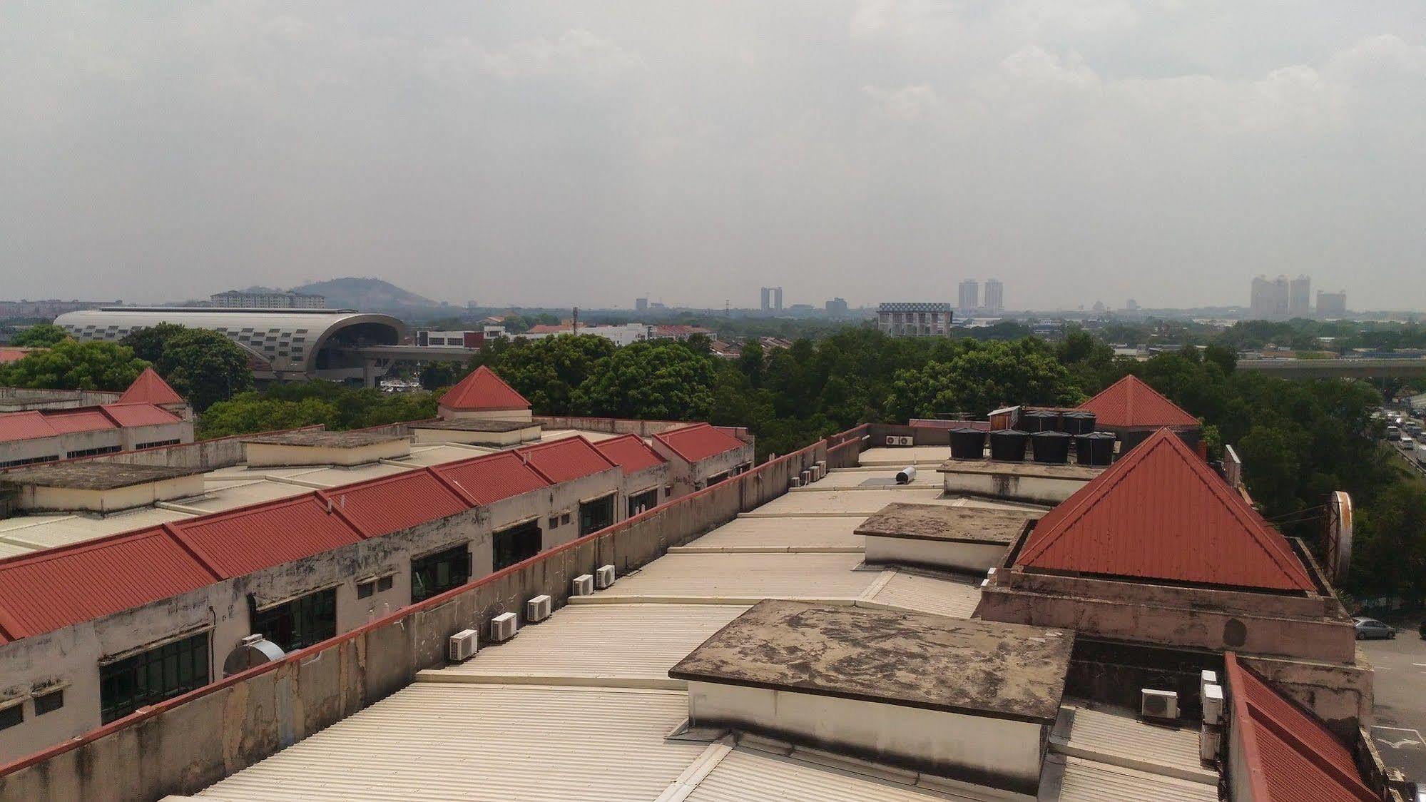Hotel Sri Puchong Extérieur photo